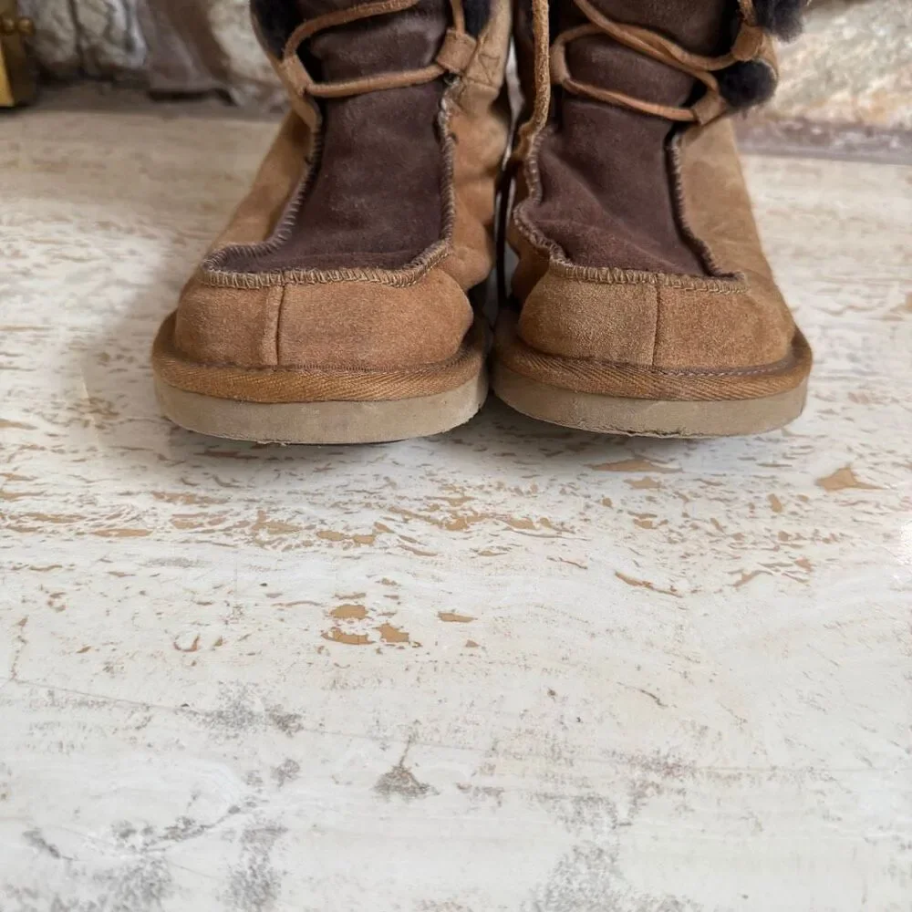 Ugg Australia uptown lace Whitley boot size 8